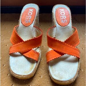 MICHAEL KORS gorgeous wedge!